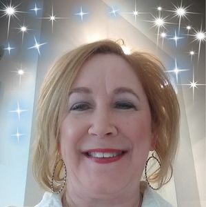 Meet your Posher, Deborah